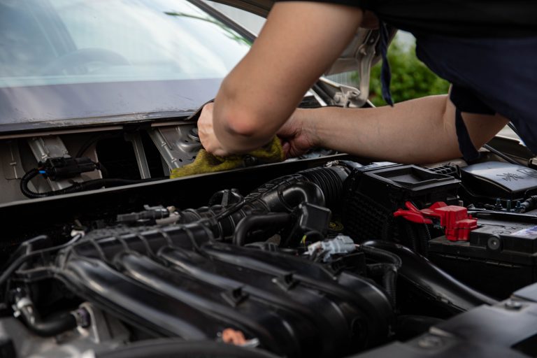 How to Change a Car Battery When You’re Stuck on the Road